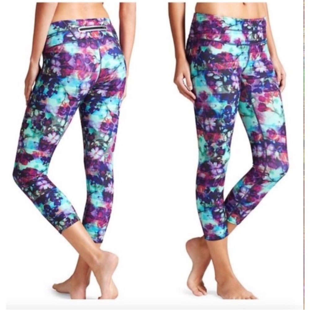 ATHLETA Floral Fade Sonar Capri Leggings